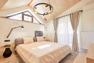 Апарт-отели Mountain Residence Apartments & Chalet Буковель Улучшенное шале-4