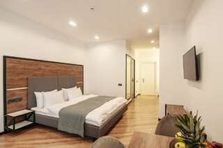 Апарт-отели Mountain Residence Apartments & Chalet Буковель Улучшенные апартаменты-1